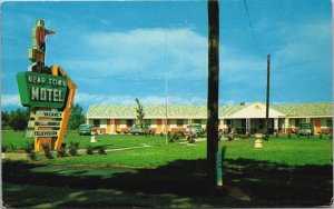 Near Town Motel Plainville Massachusetts Chrome Postcard C086