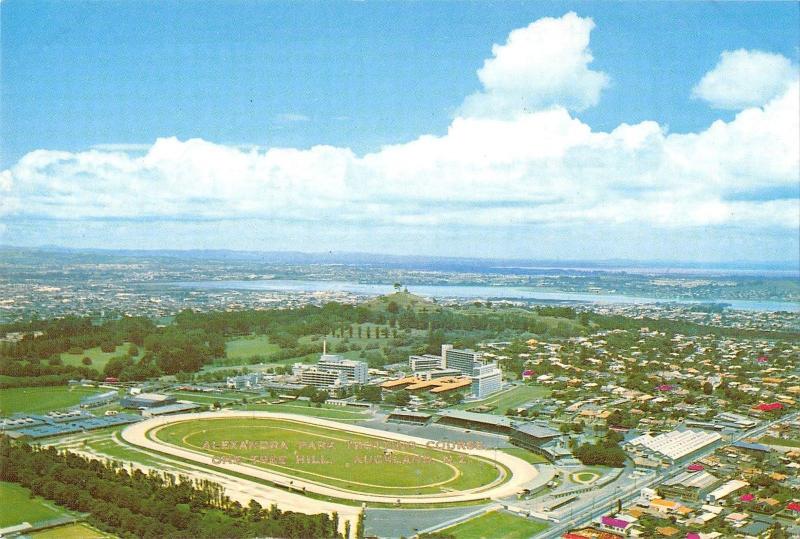 BR99250 stade stadium auckland new zealand alexandra park trotting course