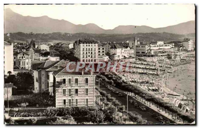 St Jean de Luz - La Plage - Old Postcard