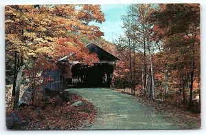 1960s COVERED BRIDGE IN THE FALL GOLDEN LEAVES UNPOSTED VINTAGE POSTCARD P2527