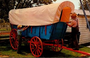 Pennsylvania Amishland Old Covered Wagon Amish Carriage Makers Re...