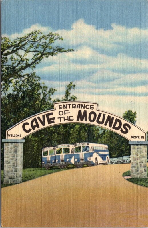 Linen Postcard Parking Buses Entrance Cave of the Mounds Blue Mounds Wisconsin