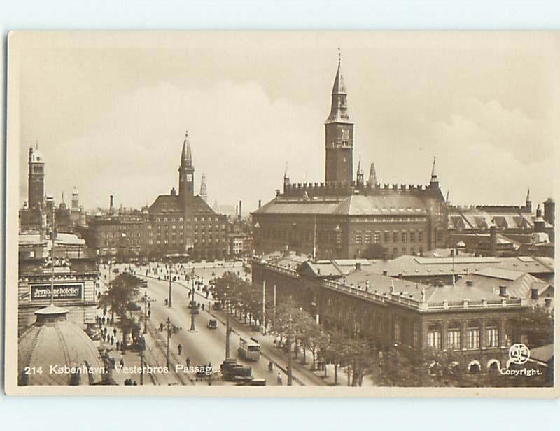 old rppc OLD CARS BY HOTEL AND BUILDINGS Copenhagen - Kobenhavn Denmark HM2169