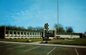 USA 500 Mile Museum Famous Racecars Indianapolis Indiana Chrome Postcard B92