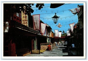1988 Hong Kong Street International Bazaar Chinese Gifts Bahamas Postcard