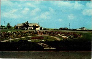 Postcard GARDEN SCENE Moncton New Brunswick NB AK2553