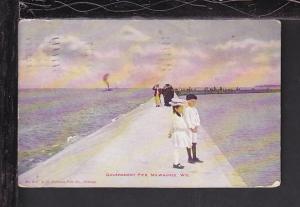 Government Pier,Milwaukee,WI Postcard BIN 