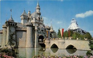 Walt Disney Anaheim California 1950s Postcard Sleeping Beauty's Castle D-1