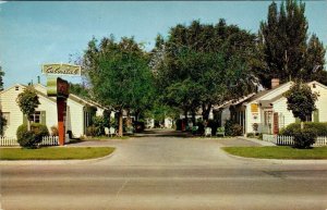 Salt Lake City, UT Utah COLONIAL VILLAGE MOTEL Roadside ca1950's Chrome Postcard