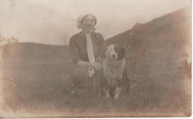 US    PC1586 RPPC - WOMEN AND DOG  EARLY 1900'S