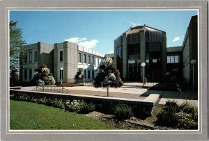 Student Services Building WESTERN MICHIGAN UNIVERSITY Kalamazoo, Michigan CE13