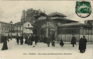 CPA PARIS 4e Une Gare du Metropolitain Bastille (560820)