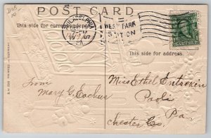 Santa St Nicholas With Tree Children On Balcony Christmas Greetings Postcard E31