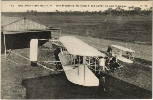 PC AVIATION, L'AÃROPLANE WRITGHT EST SORTI HANGAR, Vintage Postcard (b38139)