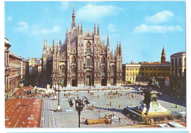 Italy Milan Piazza Del Duomo Cathedral 4X6 Postcard