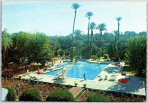 Le Maroc Pittoresque Marrakech L'Hotel Mamounia Swimming Pool Unbrellas Postcard