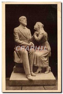 Old Postcard The white marble group Buissonnets (Alliot)