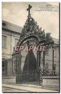 Postcard Old Troyes Grille I & # 39Hotel God wrought iron and gold