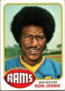 1976 Topps Football Card Ron Jessie Los Angeles Rams sk4633