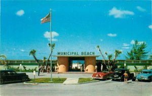 Entrance St Petersburg Florida Public Beach Teich Sun News 1950s Postcard 21-618