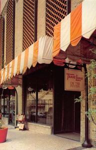 San Antonio Texas Travelodge Street View Vintage Postcard K87071