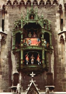 Vintage Postcard Chines of Bells in The City Hall Munchen Munich Monaco Germany