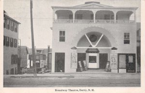 Derry New Hampshire Broadway Theatre Exterior Vintage Postcard U889