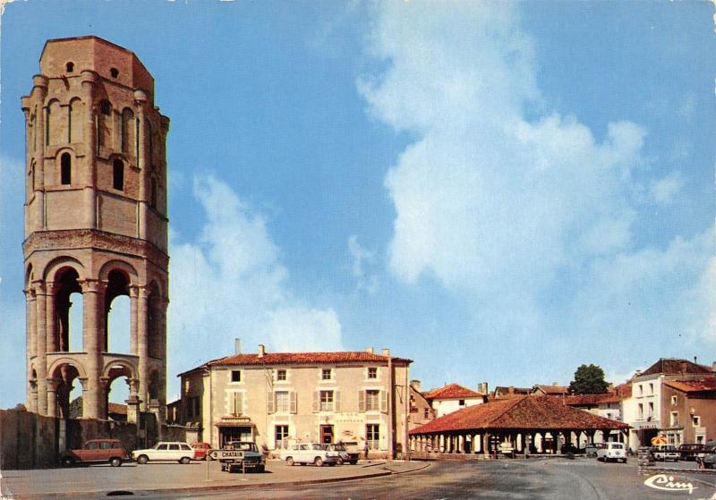 BF967 charroux la place st pierre France