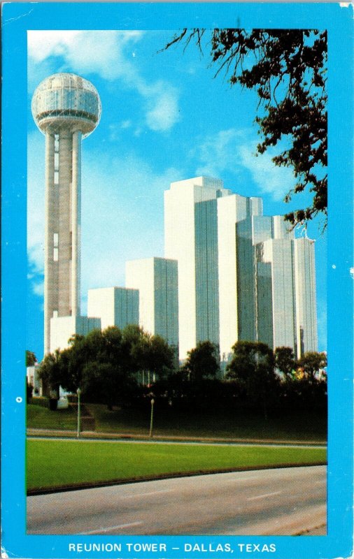 VINTAGE POSTCARD REUNION TOWER HOTEL AT DALLAS TEXAS 1960s