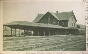 WHITE RIVER JUNCTION VT RR Train Station c1910 Postcard