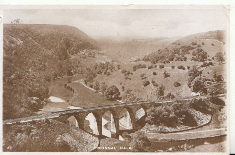 Derbyshire Postcard - Monsal Dale - Real Photograph - Ref TZ10621