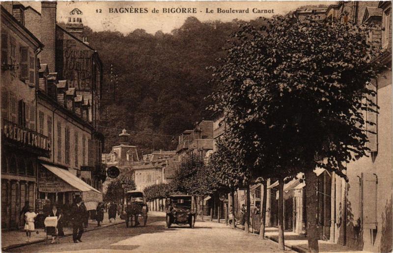 CPA BAGNERES-de-BIGORRE Le Boulevard Carnot (414677)