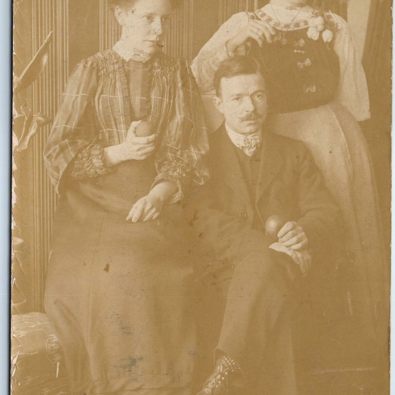 c1908 Southampton, England Man Woman Eat Apples RPPC Northwood RSO Photo A149