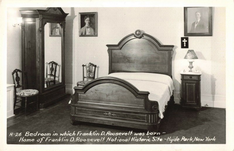 Real Photo Franklin D. Roosevelt Birthplace Hyde Park, N.Y. Postcard 10C1-422 