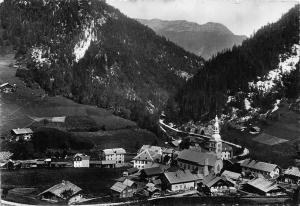 BR38702 la clusaz arrive a la clusaz et promenade du parc france