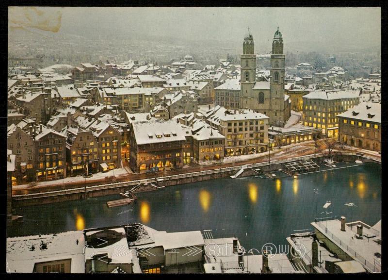 Zurich - Limmatquai und Grossmunster