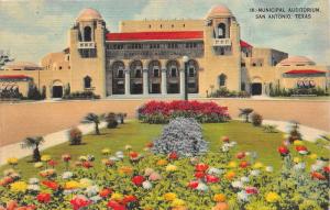 San Antonio Texas~Municipal Auditorium~Nice Flowerbed in Front~1942 Linen Pc