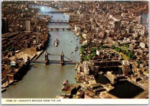 VINTAGE CONTINENTAL SIZED POSTCARD AERIAL VIEW BRIDGES IN LONDON 1977 SJ STAMPS