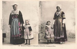 Châteaulin Saint-Nic Brittany Costumes de Fêtes Villard RPPC Postcard