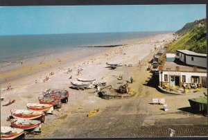 Norfolk Postcard - Fishing Boats on Central Beach, Cromer   DR479