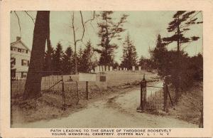Path to Theodore Roosevelts grave, Oyster Bay,Ny
