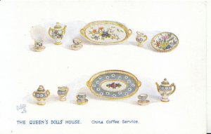 Royalty Postcard - The Queen's Dolls House - China Coffee Services - Ref 2926A