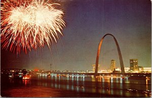 St Louis Gateway Arch July 4th Independence Day MO Missouri Postcard VTG UNP