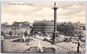 Postcard - Trafalgar Square - London, England 