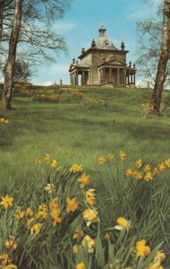 CASTLE HOWARD, THE TEMPLE OF THE FOUR WINDS, Yorkshire - Vintage POSTCARD