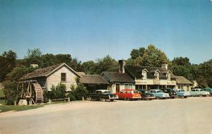 KY, Kentucky RENFRO VALLEY LODGE~Post Office~Gift Shop~50's CARS Chrome Postcard