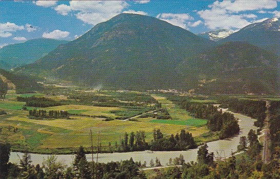 Canada Garibaldi Highway Along Lillooet River Pemberton British Columbia