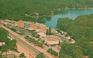 Vintage Postcard White Heron Hotel & Yacht Club Laskin Road Virginia Beach VA