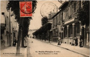 CPA NEUILLY-PLAISANCE Rue de Plaisance. La Poste. (509617)