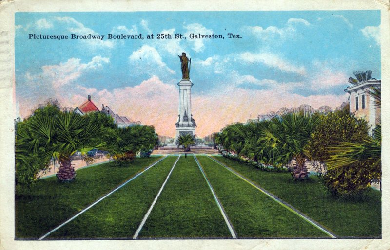 [ Seawall ] US Texas Galveston - Picturesque Broadway Boulevard